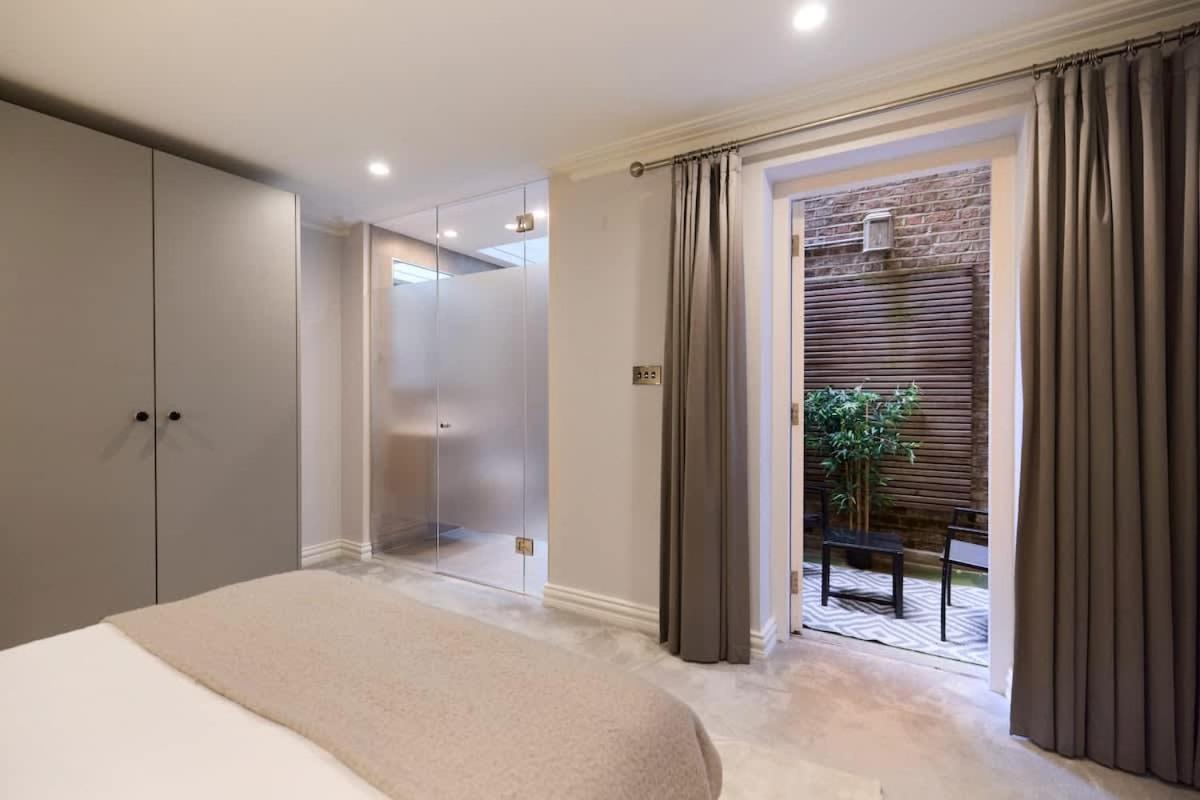 The Bayswater Retreat - Adorable 3bdr Flat With Balcony Londen