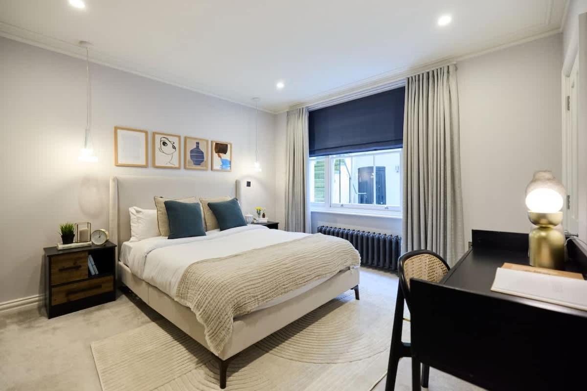 The Bayswater Retreat - Adorable 3bdr Flat With Balcony Londen