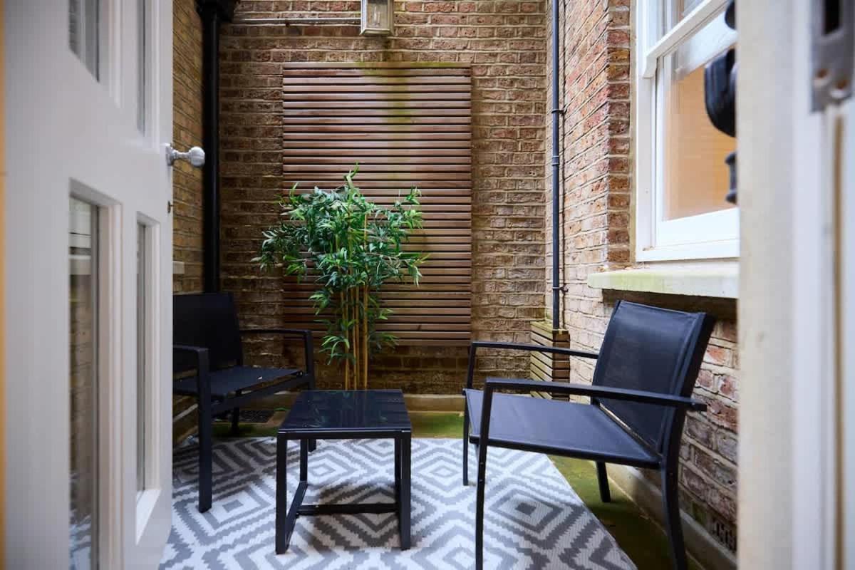 The Bayswater Retreat - Adorable 3bdr Flat With Balcony *